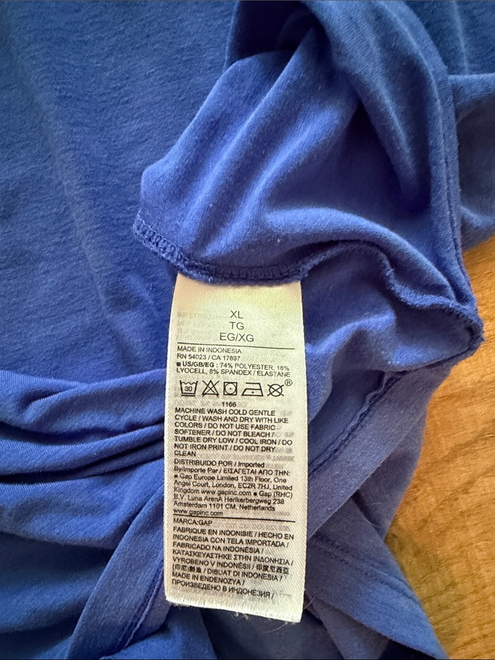 GAP Fit Breathe T-Shirt Women's Short Sleeve Crew Tee in Dazzling Blue XL - Picture 3 of 7
